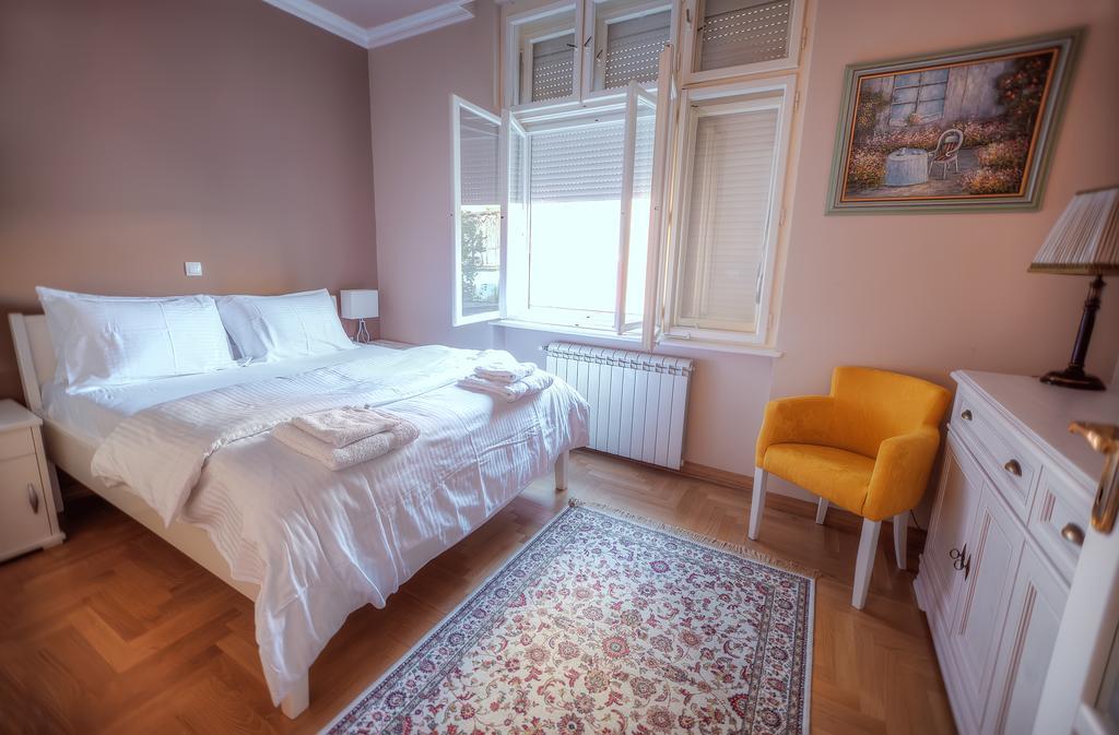 Crown Apartment - Your Royal Stay Beograd Bagian luar foto